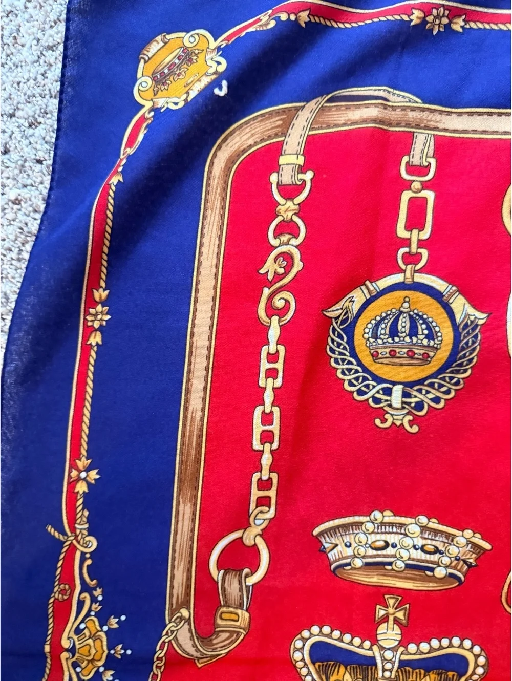 Vintage Style Royal Crest Pattern Silk Scarf